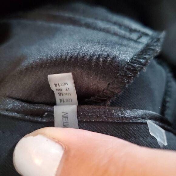 T Tahari Women's Black Crop Career Work Pant Trousers Size 14 - Picture 3 of 4